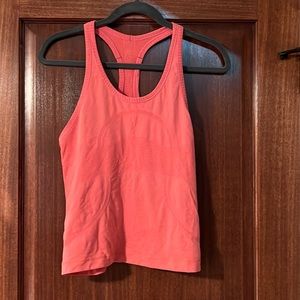Lululemon tank size 6